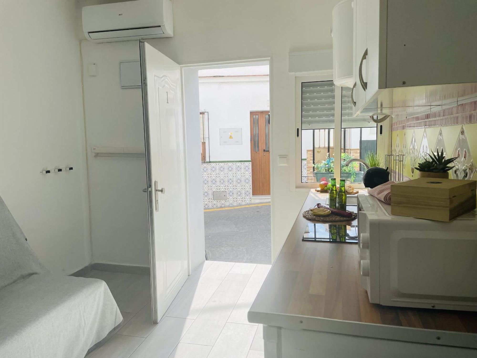 Estudio Jimena Burriana En El Centro De Apartment Nerja